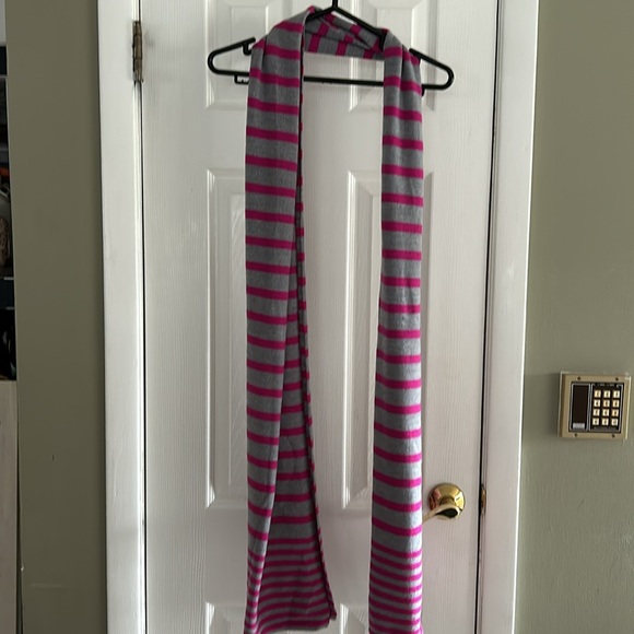 MARC BY MARC JACOBS SCARF 100% WOOLANE NWOT - Picture 10 of 11